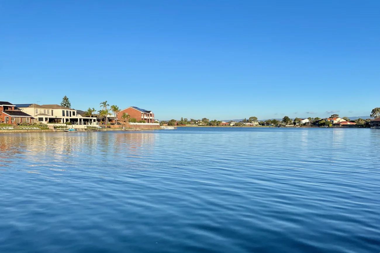 West Lakes tidal lake and waterfront homes in South Australia, photographed by Golf99